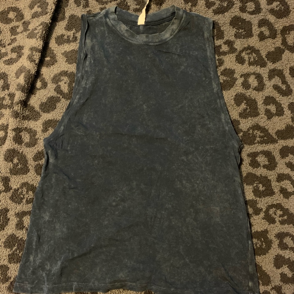 Lululemon boyfriend tank